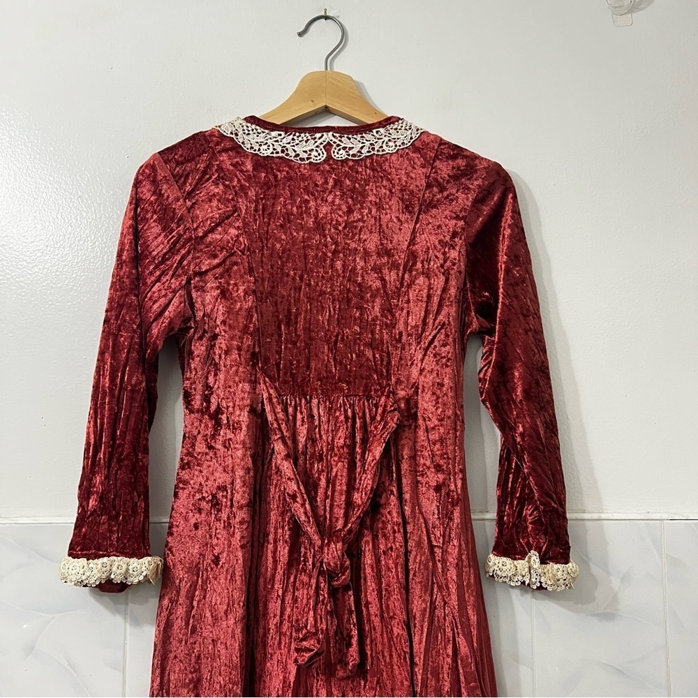 Vintage XS Red Crushed Velvet Midi Dress Victorian Whimsigoth Fairy Grunge 70s - Picture 9 of 11